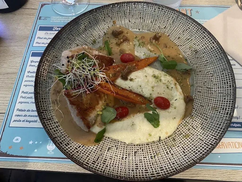 Alon Haberfeld_L'Escadron Volant_Nérac_review