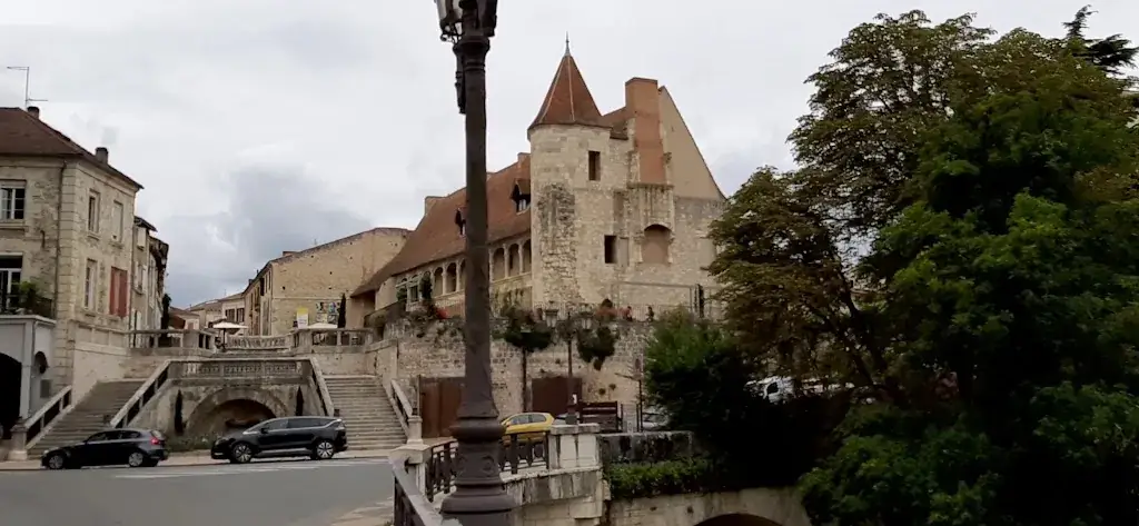 L'Escadron Volant_Nérac_slider_image_2