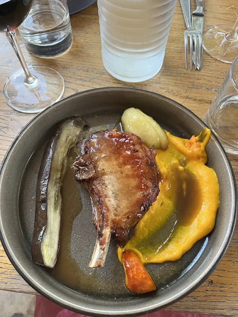 Abby Lebus_Comptoir du Château - Nérac_Nérac_review