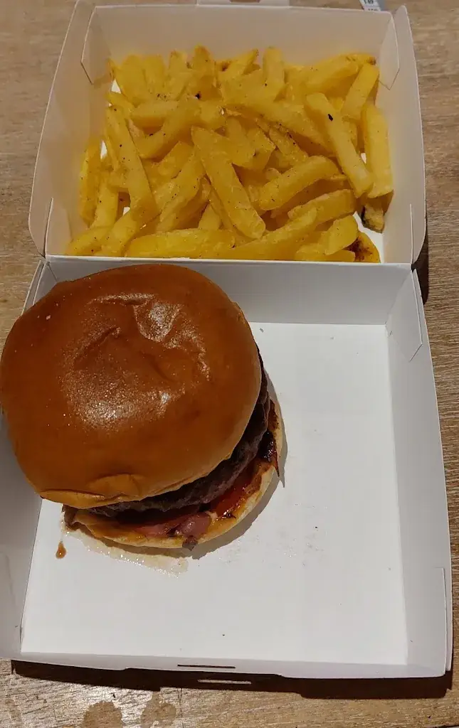 Clement Giorgi_Chez Chris_Barsac_review