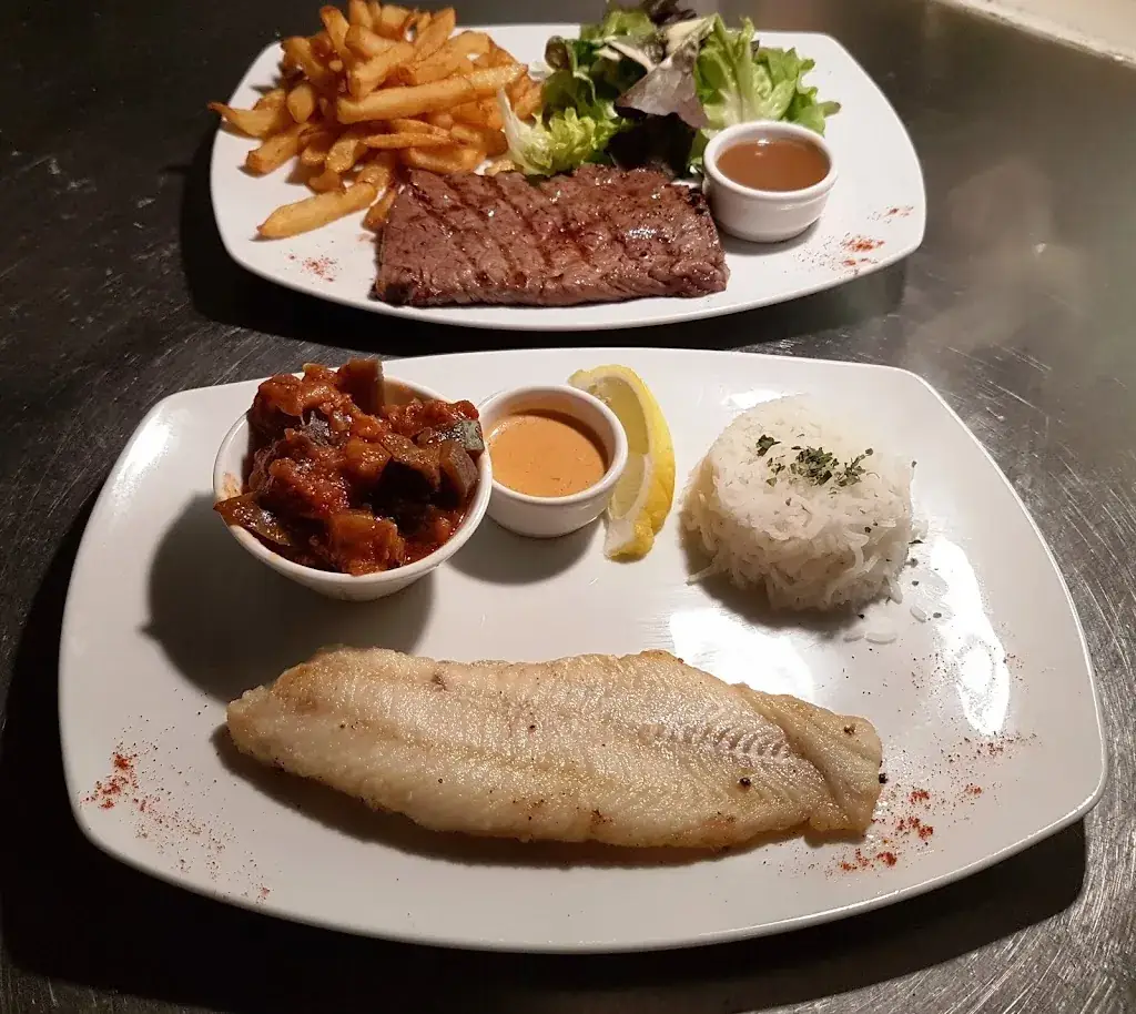 Restaurant-brasserie de la Halle_Cadillac-sur-Garonne_slider_image_2