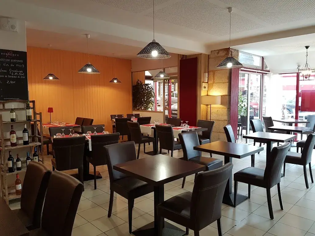 Restaurant-brasserie de la Halle_Cadillac-sur-Garonne_slider_image_3