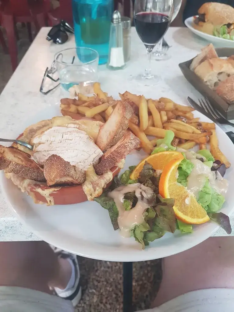 Franck Cottel_Au Fil de l'eau_Sainte-Croix-du-Mont_review