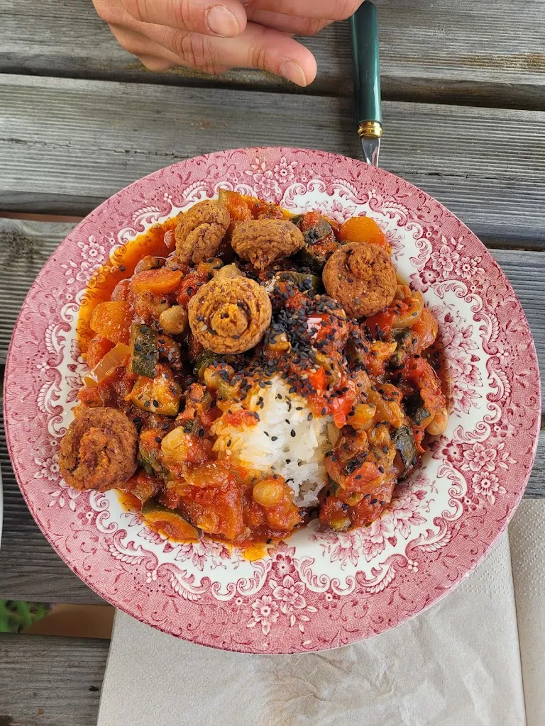 Josefien Dusseljee_Fenêtre sur Quai_Cérons_review