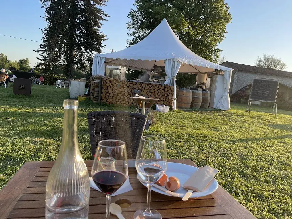 Guinguette BioEthik La Villa Gallo Romaine restaurant in Loupiac