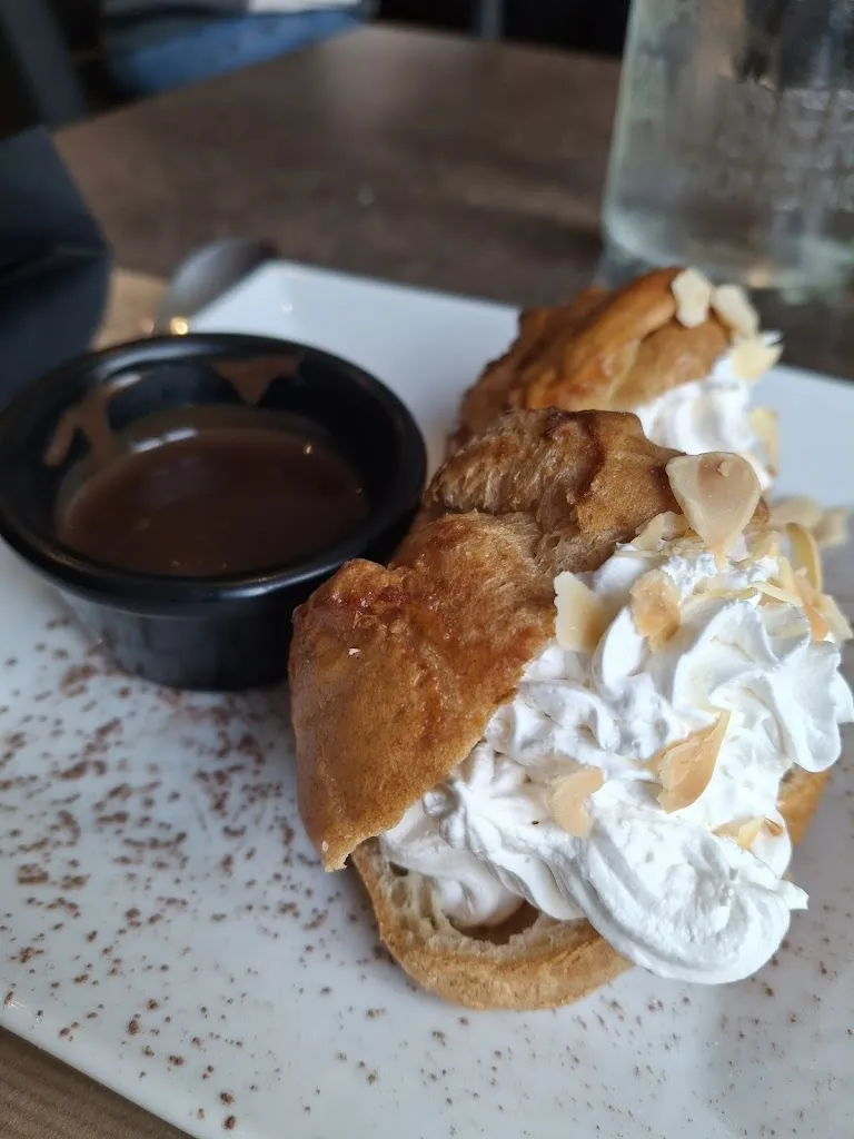 Julien Arnaud_Auberge girondine_Sainte-Croix-du-Mont_recensione