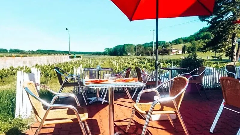 Auberge girondine restaurant in Sainte-Croix-du-Mont