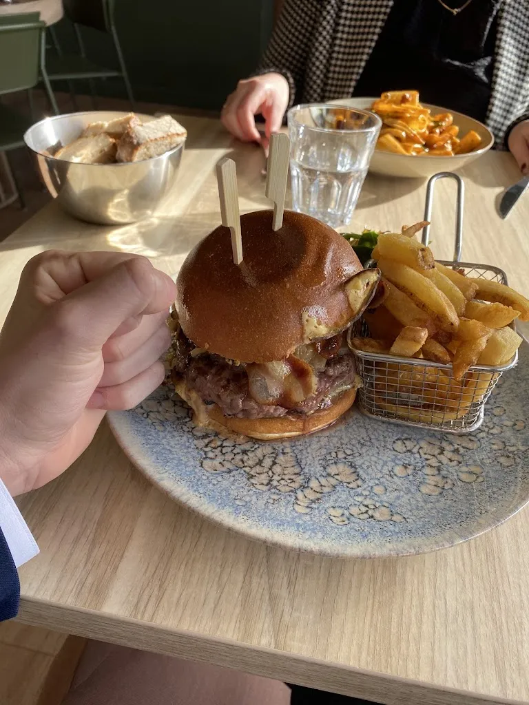 Clément Lamouroux_Le 180 degrés_Bassussarry_review