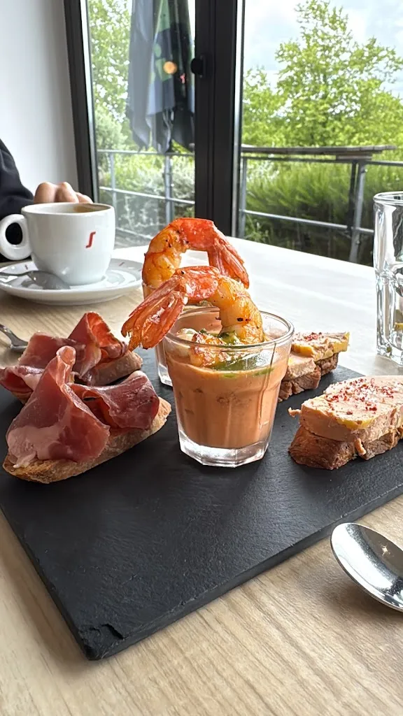 Raul Iglesia_Le 180 degrés_Bassussarry_review