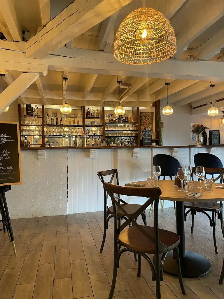 Boumaï Restaurant_Auberoche_slider_image_1