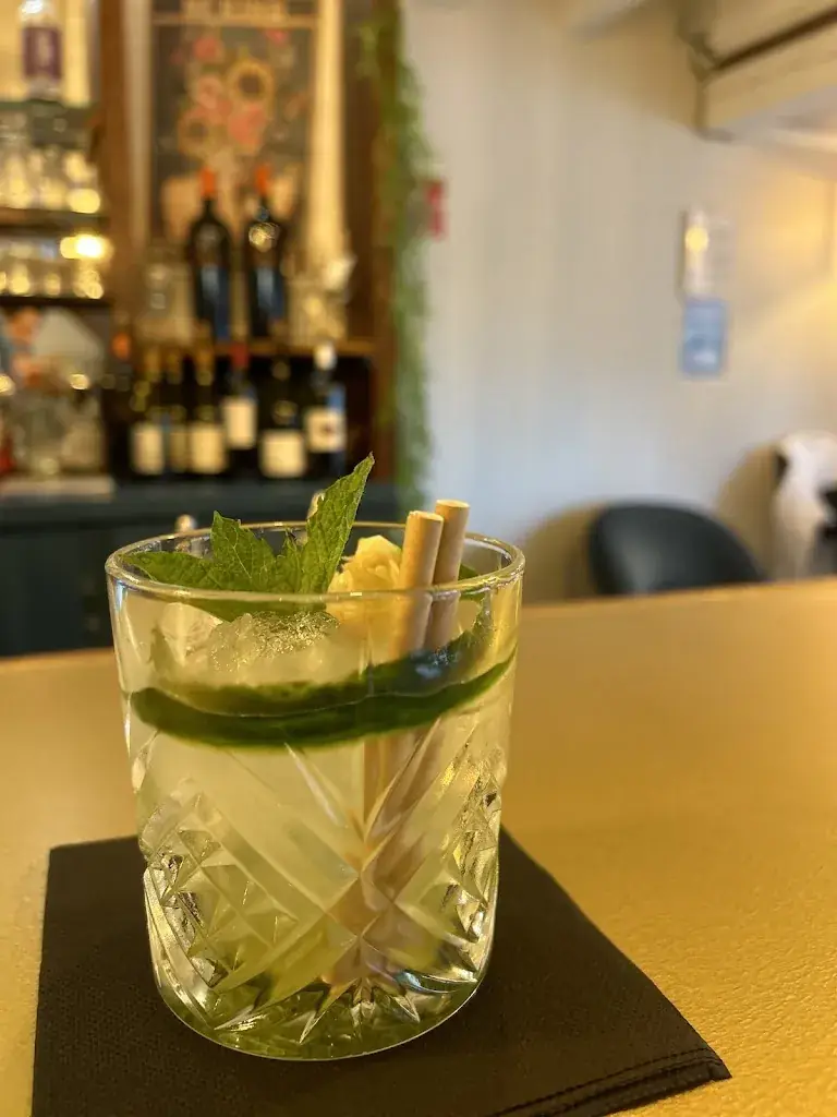 Boumaï Restaurant_Auberoche_slider_image_3