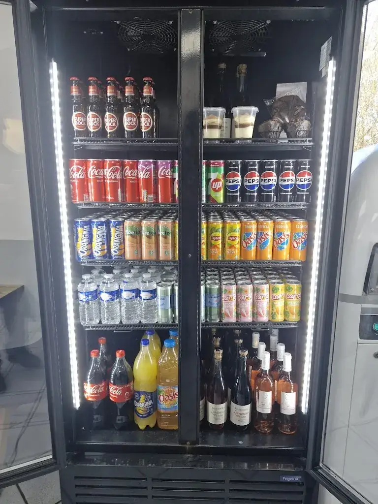 L'Entre Deux restaurant in Auberoche