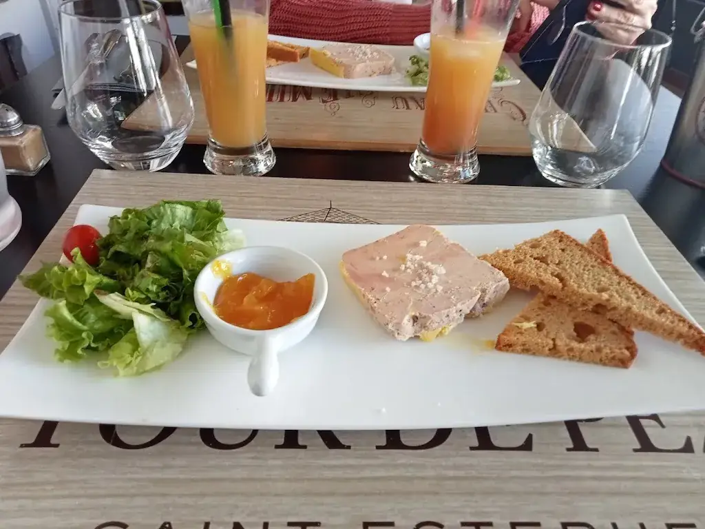 HOTEL RESTAURANT LA VIEILLE AUBERGE_Barbezieux-Saint-Hilaire_slider_image_2