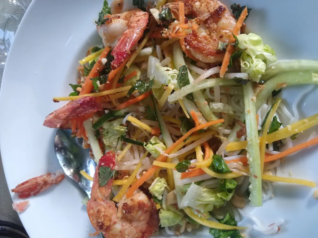 Gillian Maguire_Hôtel Restaurant Bar la Boule d'Or_Barbezieux-Saint-Hilaire_review