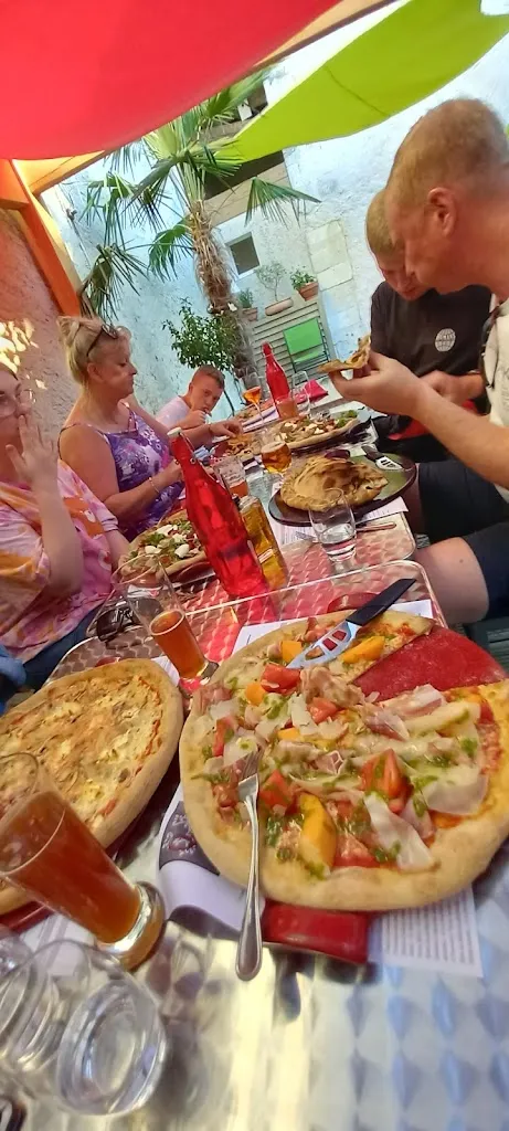 Peter Barrett_Quercia Pizza_Barbezieux-Saint-Hilaire_review