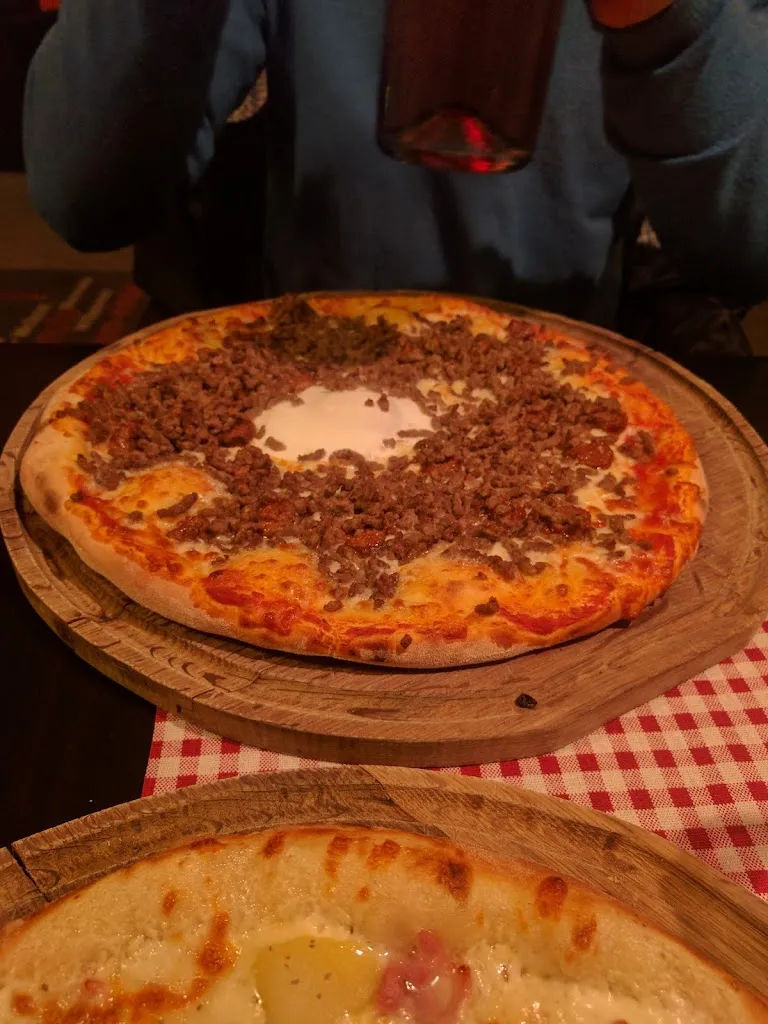Camille RmSp_Deliziosa Pizza_Barbezieux-Saint-Hilaire_review