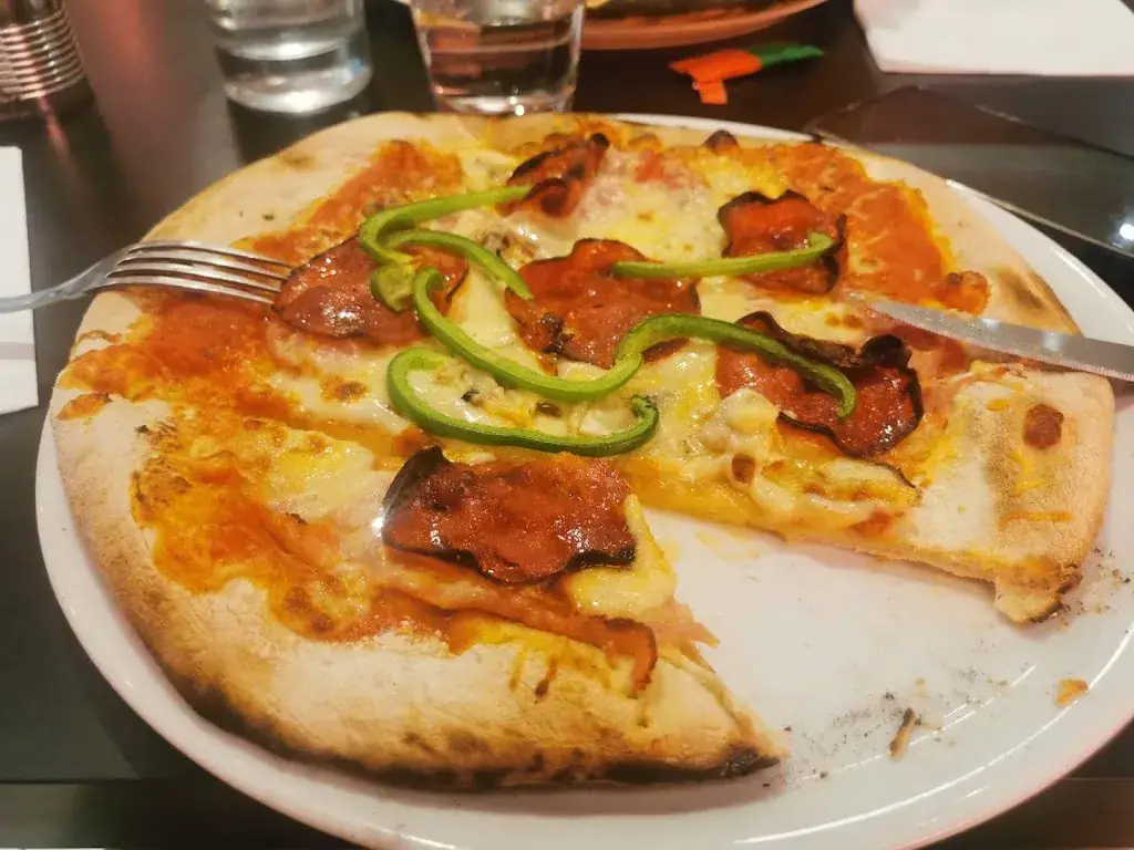 Restaurant Pizzeria Chez Kathy_Barbezieux-Saint-Hilaire_slider_image_2