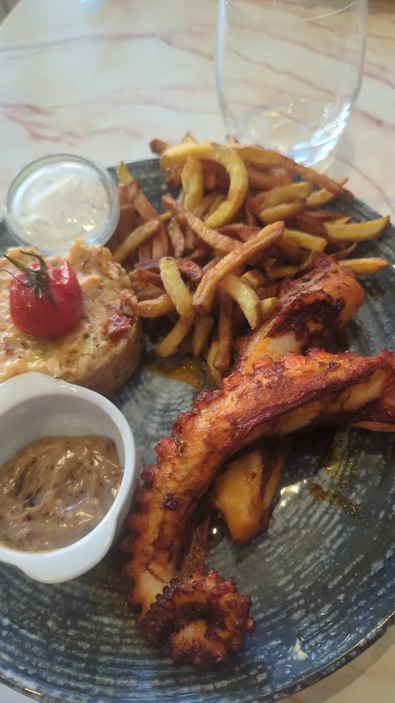 Emilie “Emylina” Gibbesi_Brasserie Tiffine_Côte-Saint-André_review