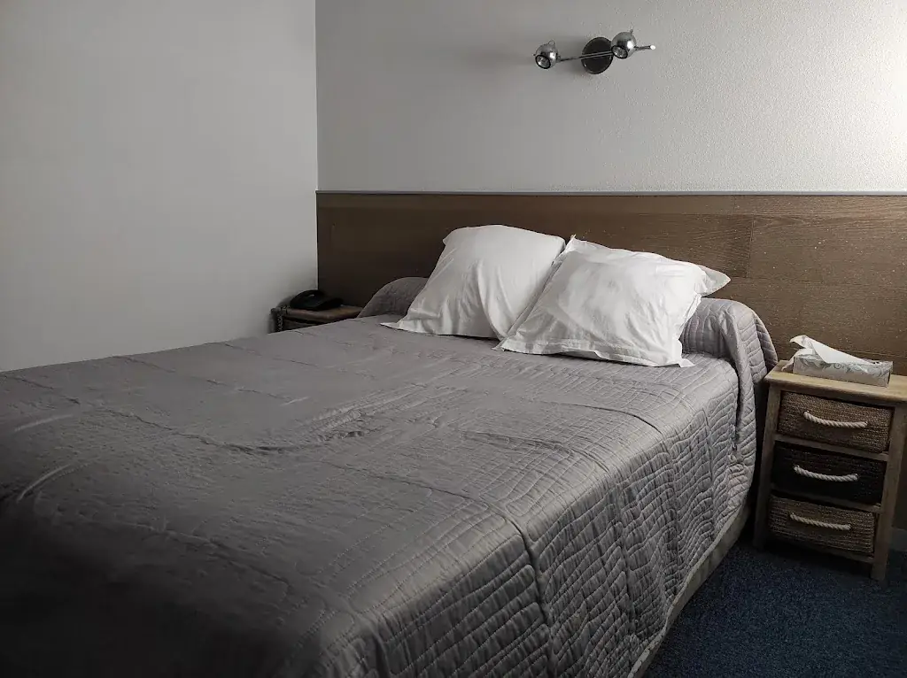 Hôtel Bon Repos_Barbezieux-Saint-Hilaire_slider_image_3