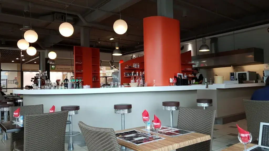 Paseo Bar Brasserie_Barbezieux-Saint-Hilaire_slider_image_1