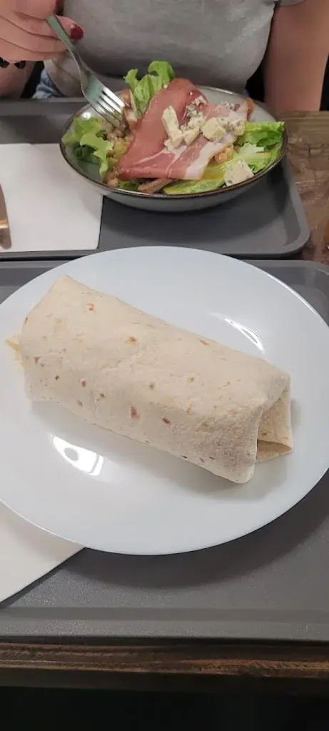 Noé Dodane_Au pré vert La Côte Saint andré_Côte-Saint-André_review