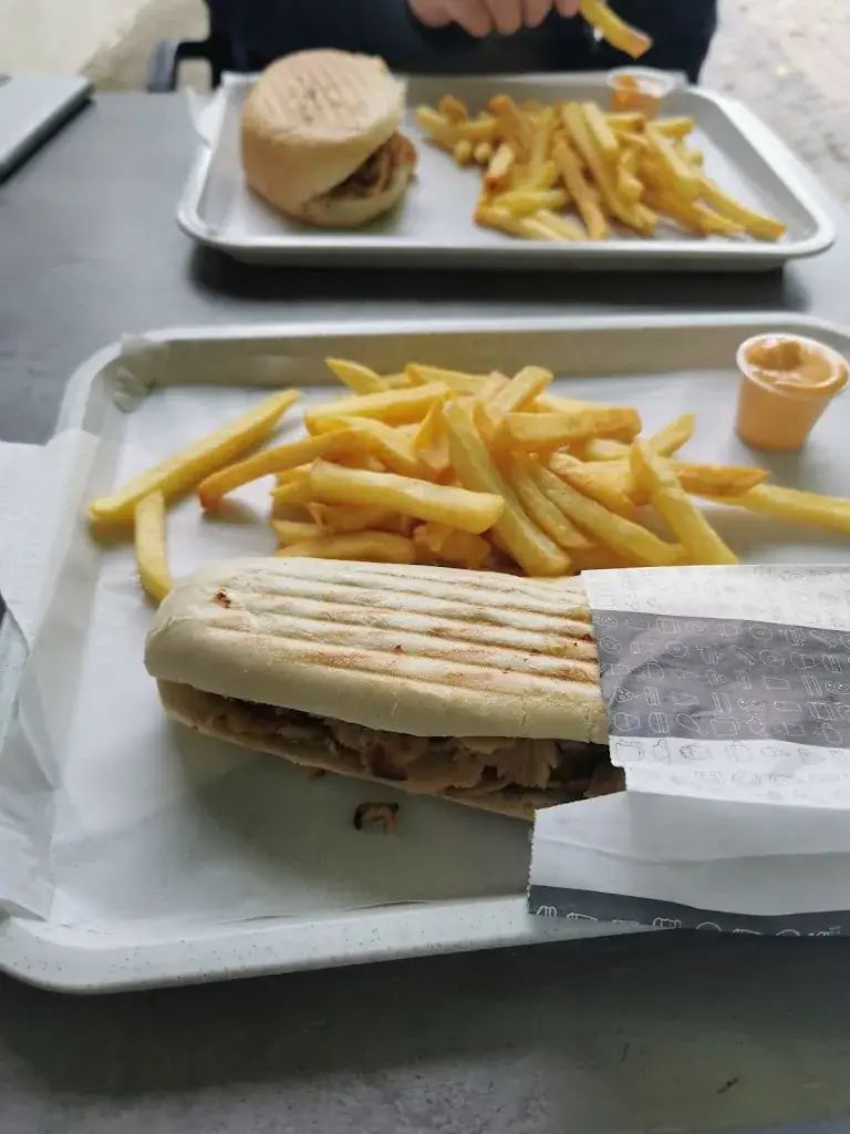 Kebab NAWROZ_Barbezieux-Saint-Hilaire_slider_image_1