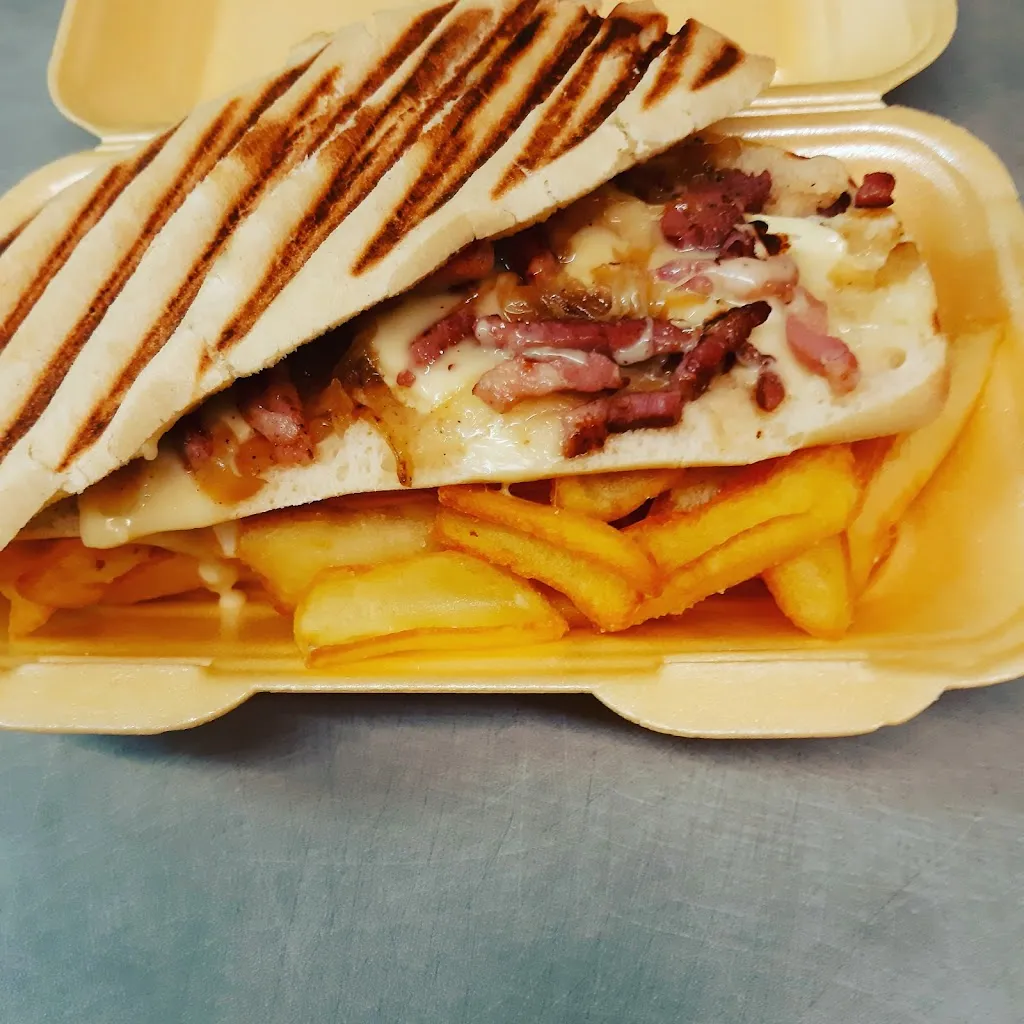 panini food truck johanna_Barbezieux-Saint-Hilaire_slider_image_2