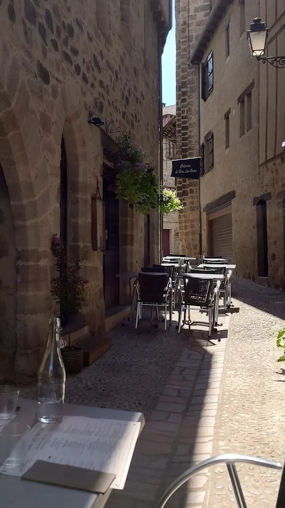 Alasdair Rennie_Le Beau Lieu Breton_Beaulieu-sur-Dordogne_review