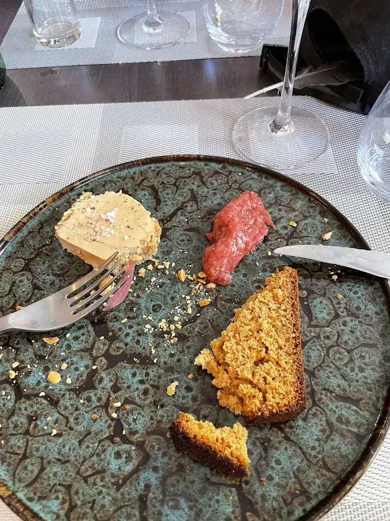 Restaurant les flots bleus restaurant in Beaulieu-sur-Dordogne