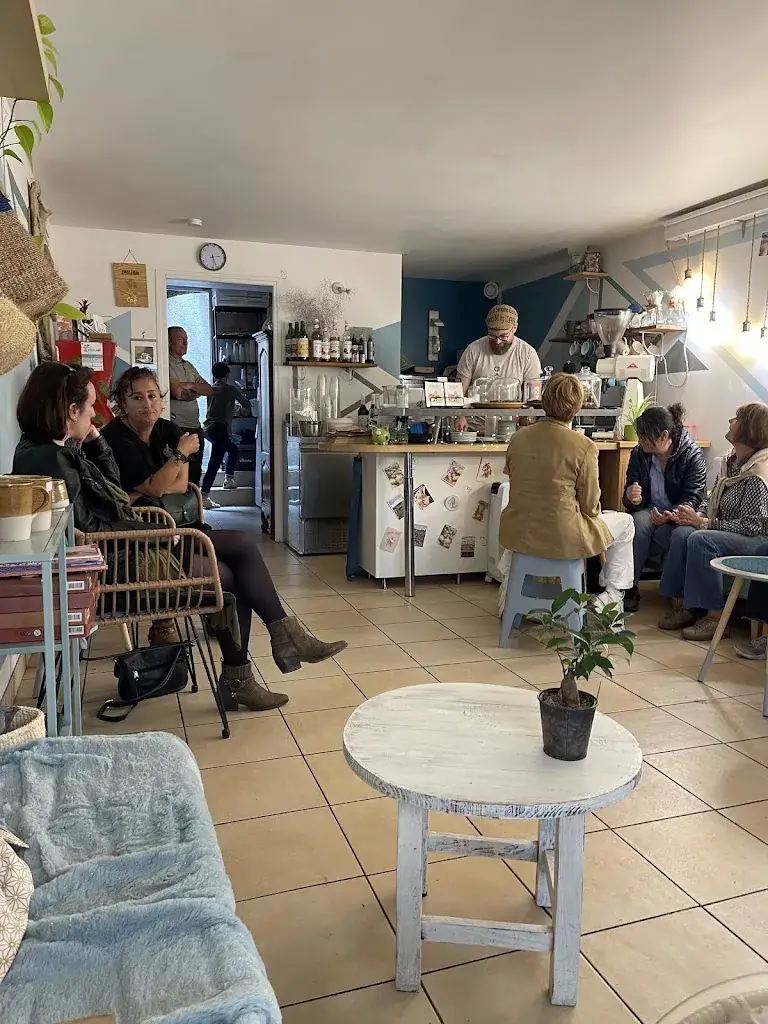 Laurie C_pilea.café - café, torréfaction, thés, petite restauration_Beaulieu-sur-Dordogne_review