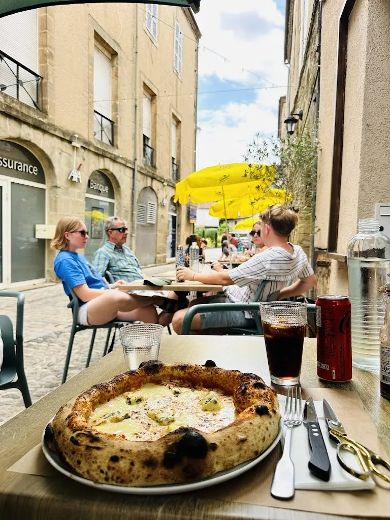 Laura Jans_L’Abbatiale_Beaulieu-sur-Dordogne_review