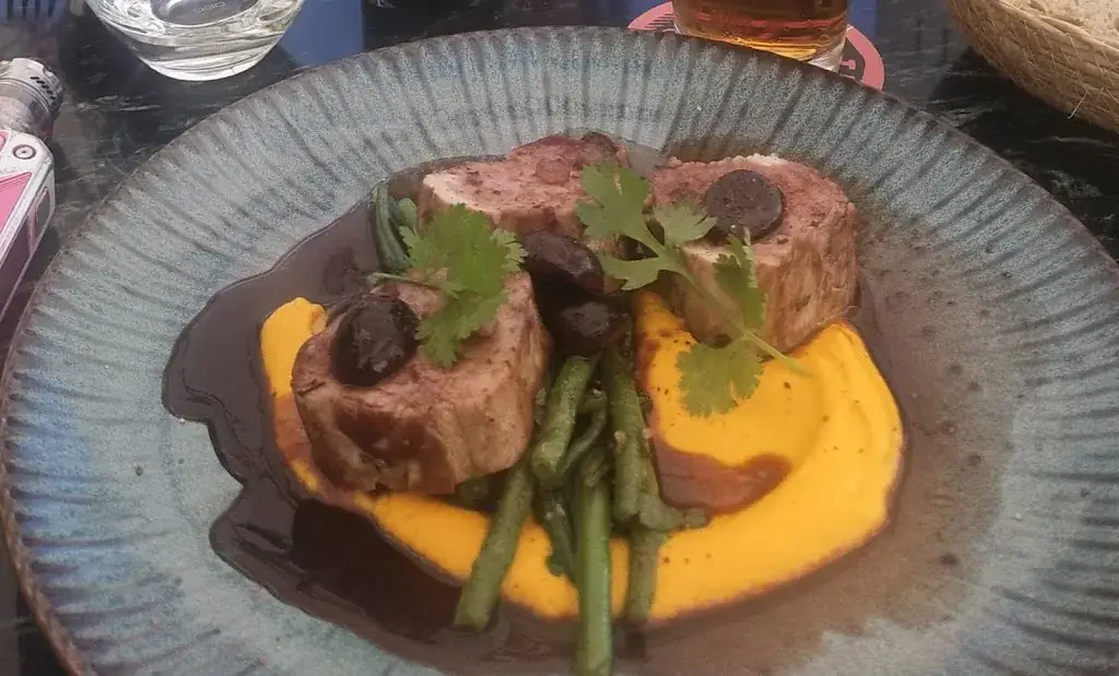 Clement GELLY (0038)_Moss - Restaurant Bazas_Bazas_review