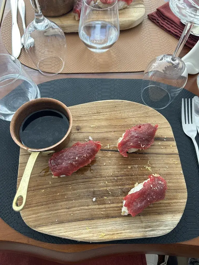 Zakir Kassam_Contemporain_Bazas_review