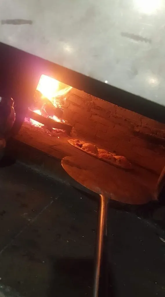 Mustafa GUL_Chez Meya_Monnerie-le-Montel_review