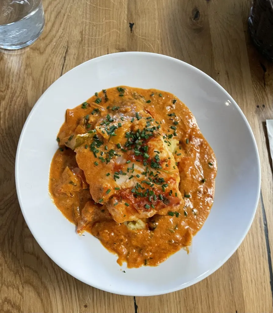 Just luna Maylis_Bistrot Saint Jean_Bazas_review