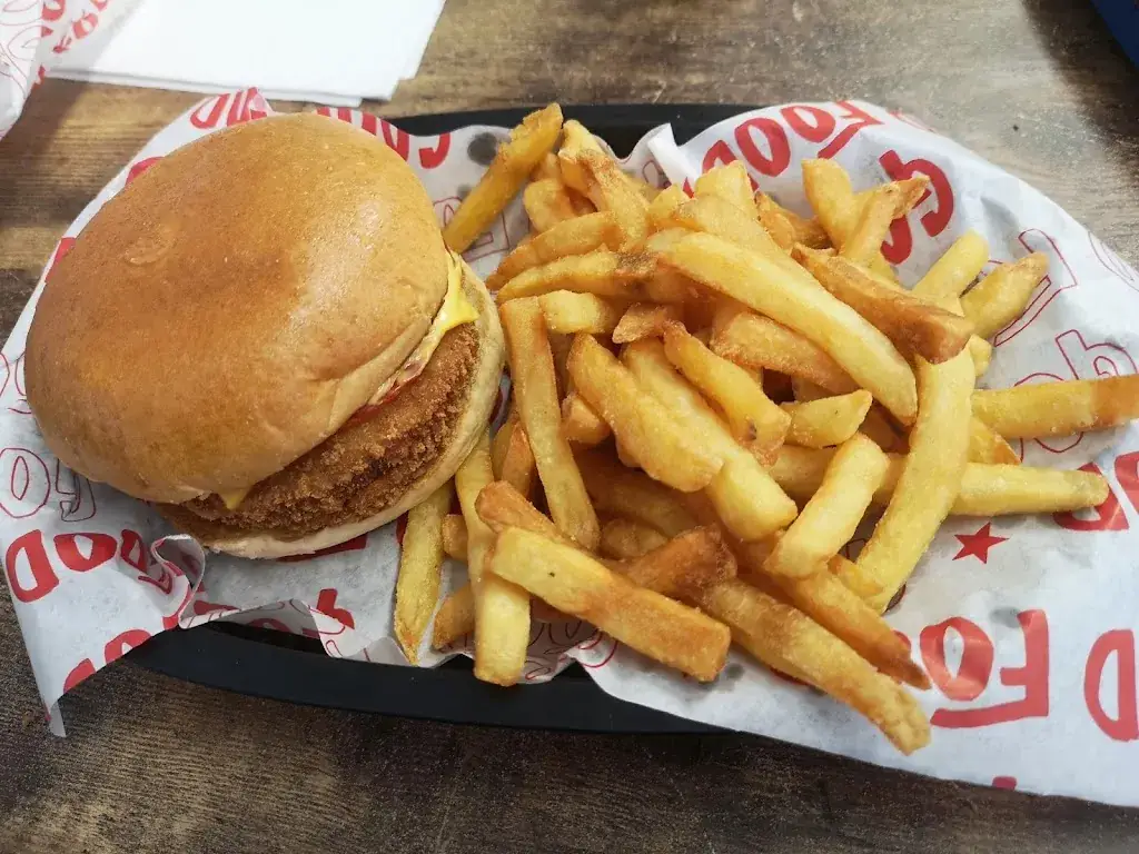 Edouardo GOMES_SNACK'N ROLL BAZAS_Bazas_review