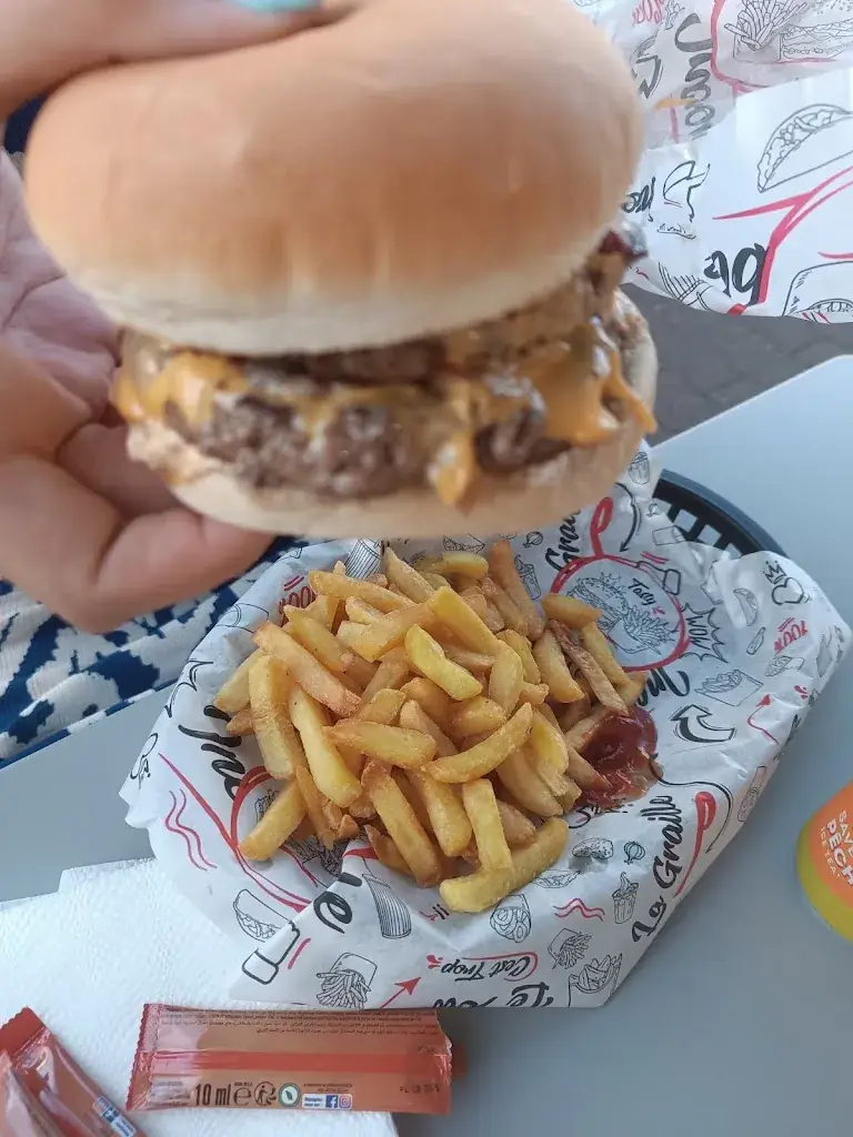 Emilie Latrille_SNACK'N ROLL BAZAS_Bazas_review