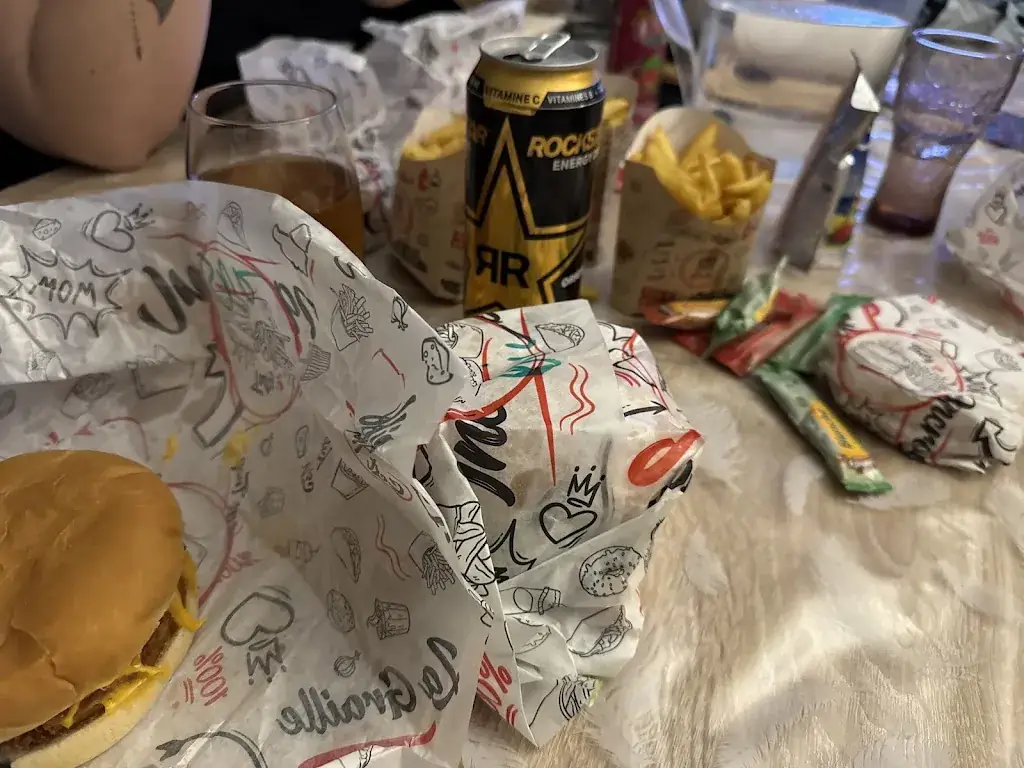 GLOBAL22 BAZAS_SNACK'N ROLL BAZAS_Bazas_review