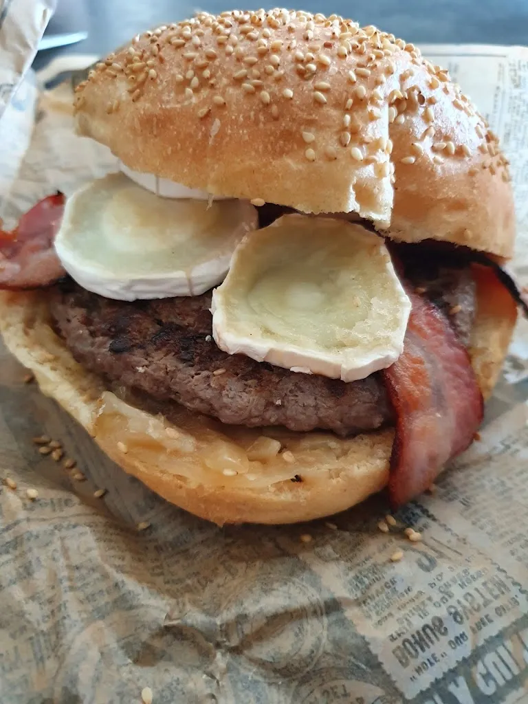 Julien Bonna_Tradi´Burger_Fouillouse_review