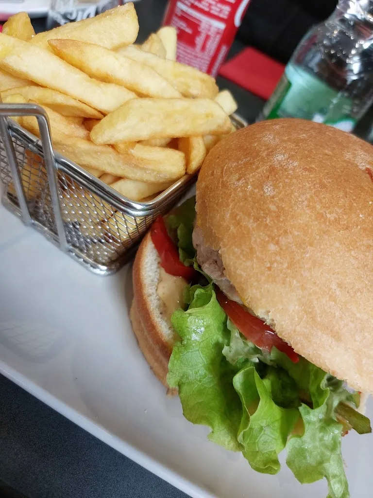 virginie rabet_Tradi´Burger_Fouillouse_review