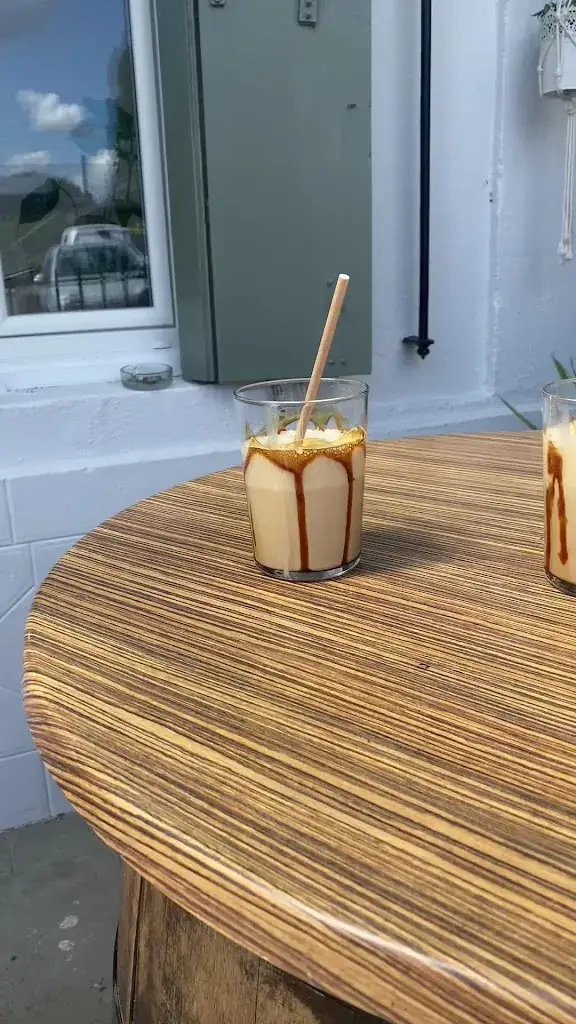 L'Adelaïde Café_Beautiran_slider_image_2