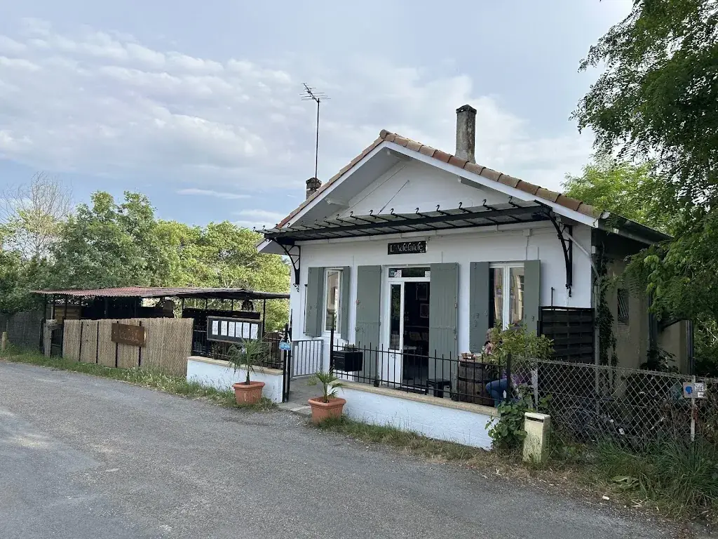 L'Adelaïde Café_Beautiran_slider_image_3