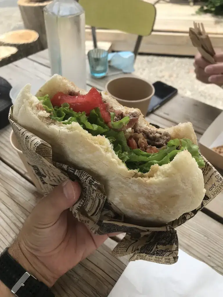 Antoine Banane_O P'tit Porche_Garde-Adhémar_review