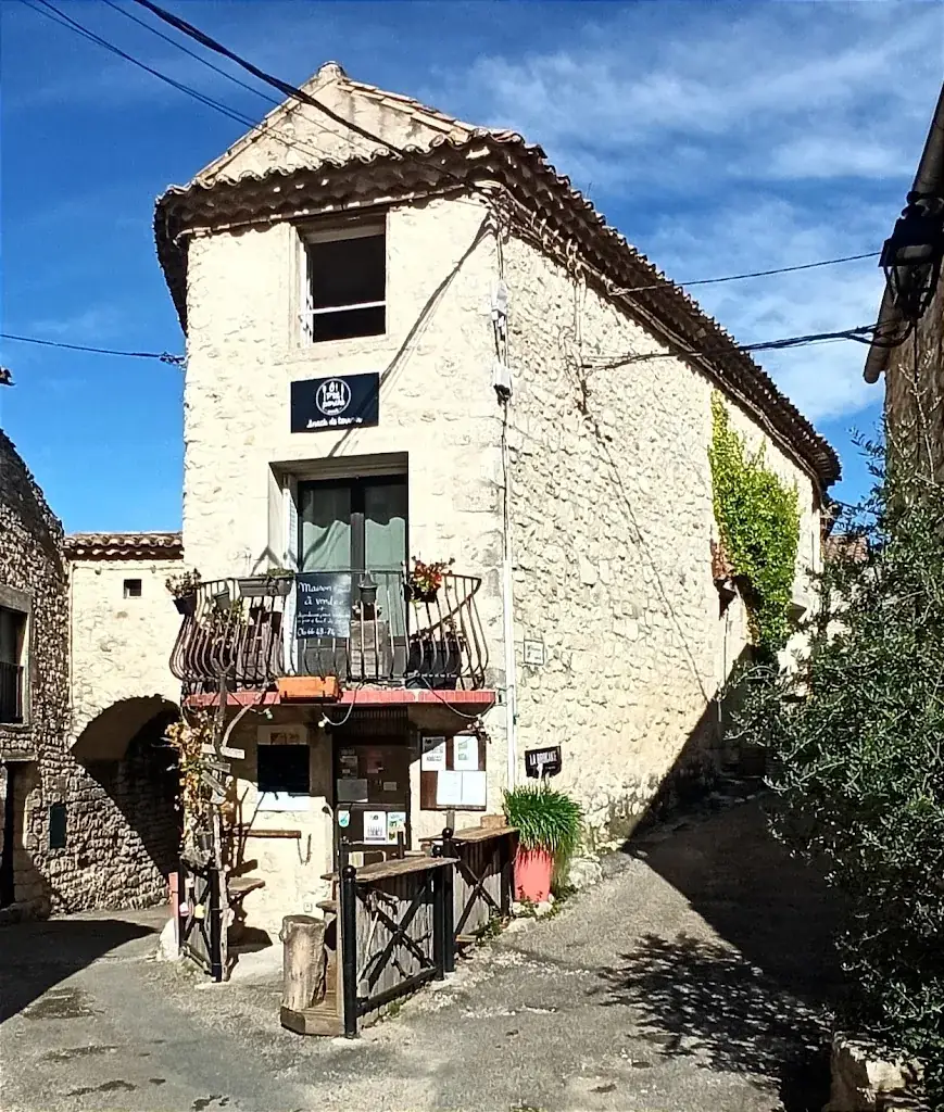 O P'tit Porche_Garde-Adhémar_slider_image_3