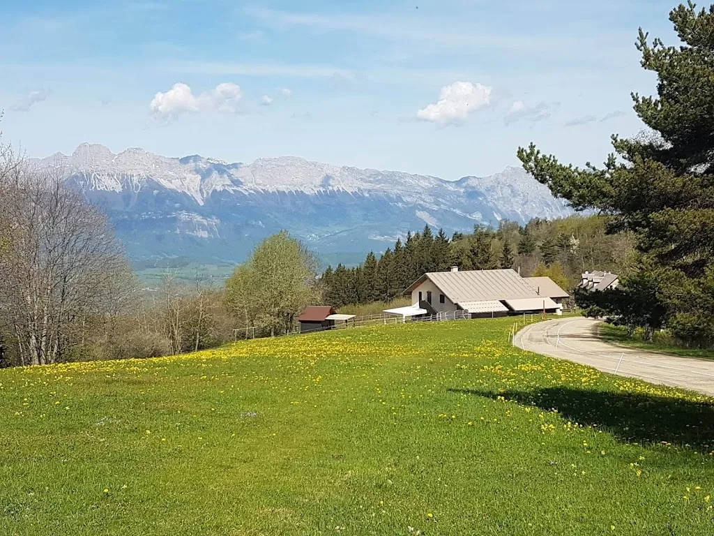 LARMUSE - auberge_Motte-d'Aveillans_slider_image_3