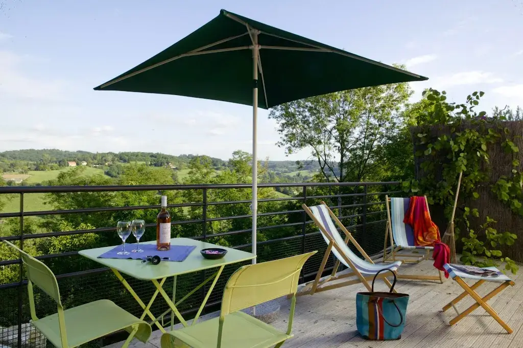 Les Terrasses De Belvès restaurant in Belvès