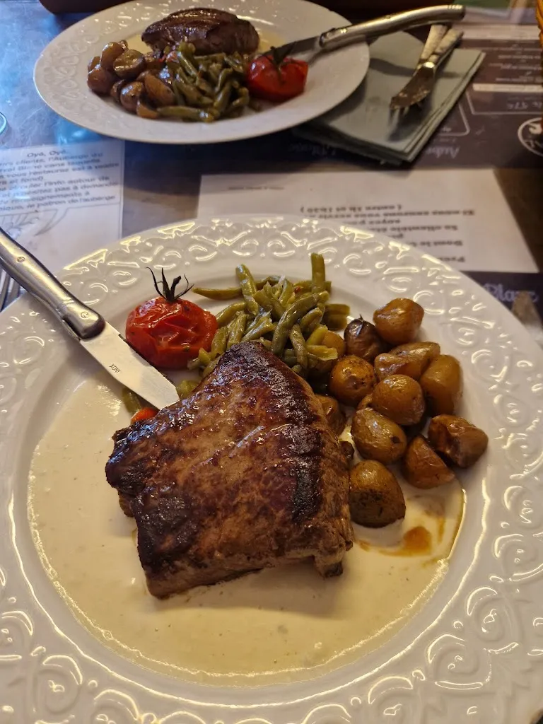 Deb C_Le Cheval Blanc_Bellac_review