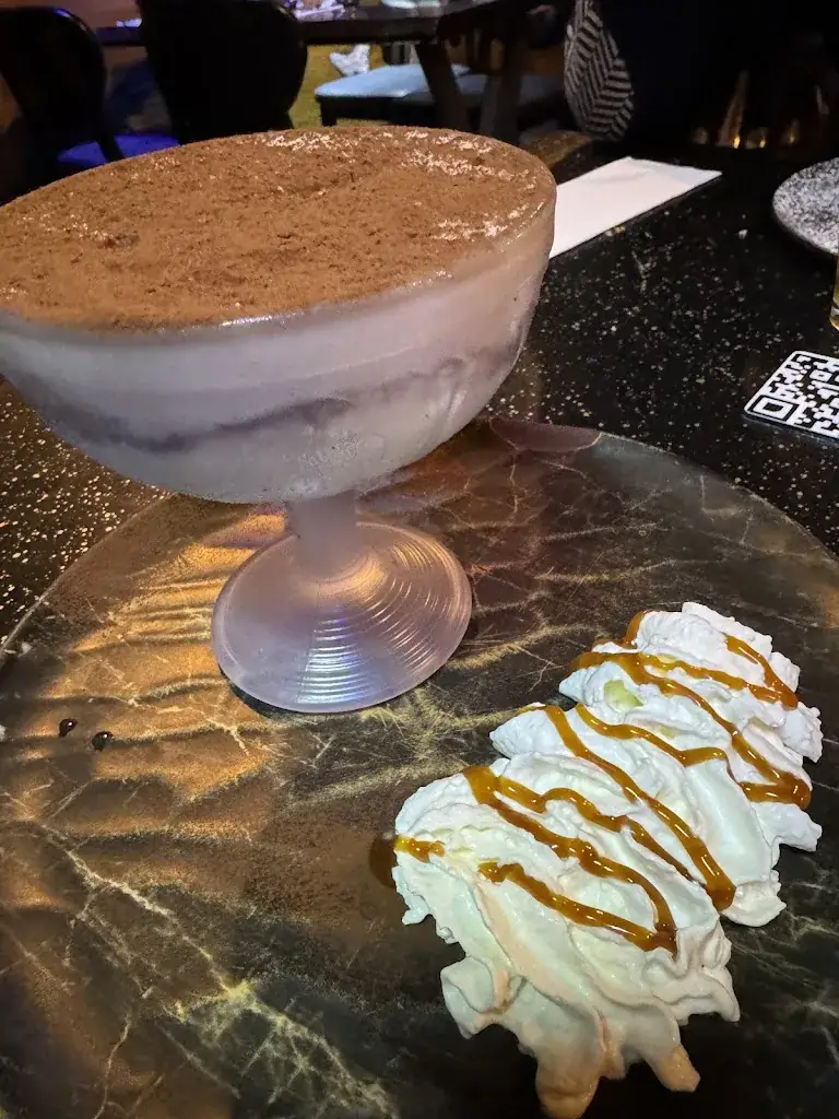 Wienna Razafindramiadana_Gamma Restaurant_Mulatière_review