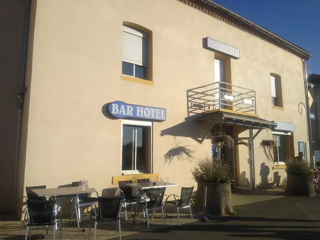 Hôtel de la Gare_Bellac_slider_image_2