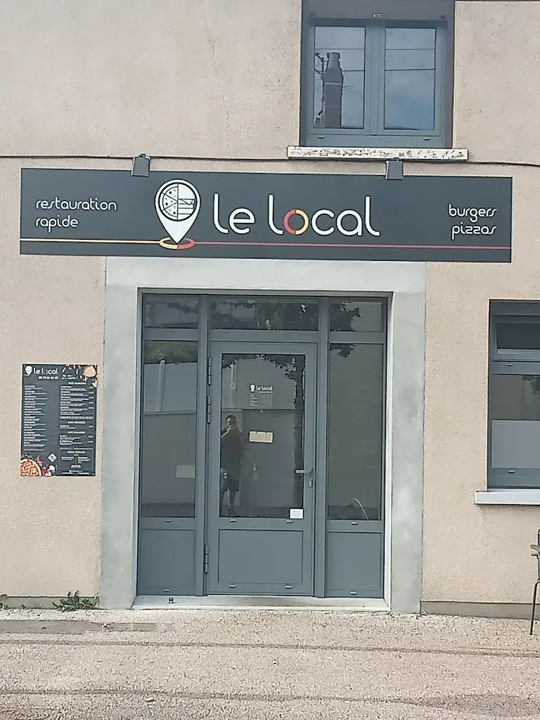 Le local 87 restaurant in Bellac